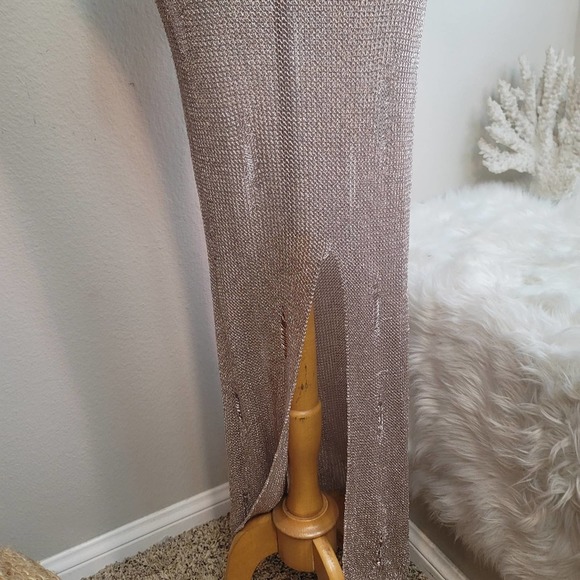 Codigo Mesh Distressed Metallic VNeck Sleeveless Open Front Dress - Picture 15 of 16